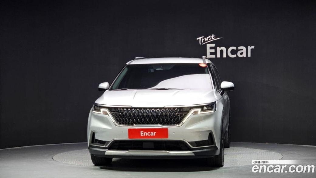 Kia Carnival 7-Seater Signature, 2023