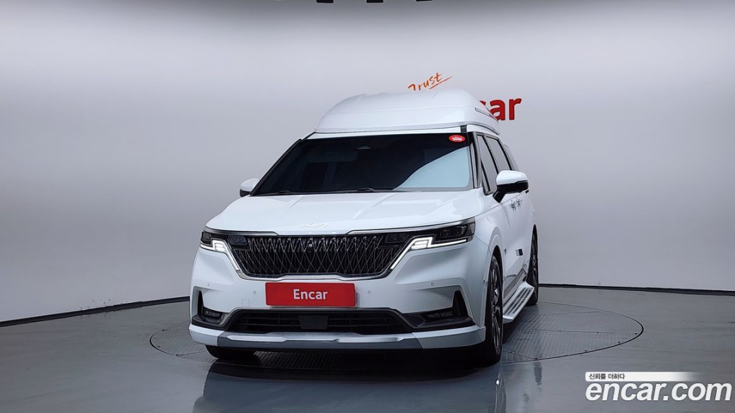 Kia Carnival 9-Seater Hi-Limousine, 2023