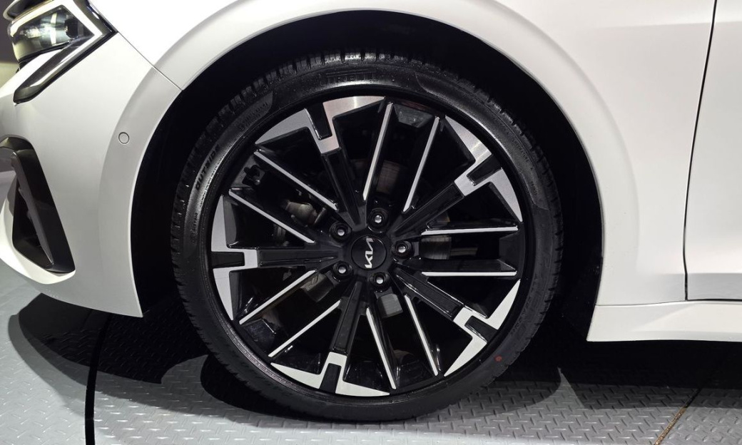Kia K5 1.6 Turbo, 2025