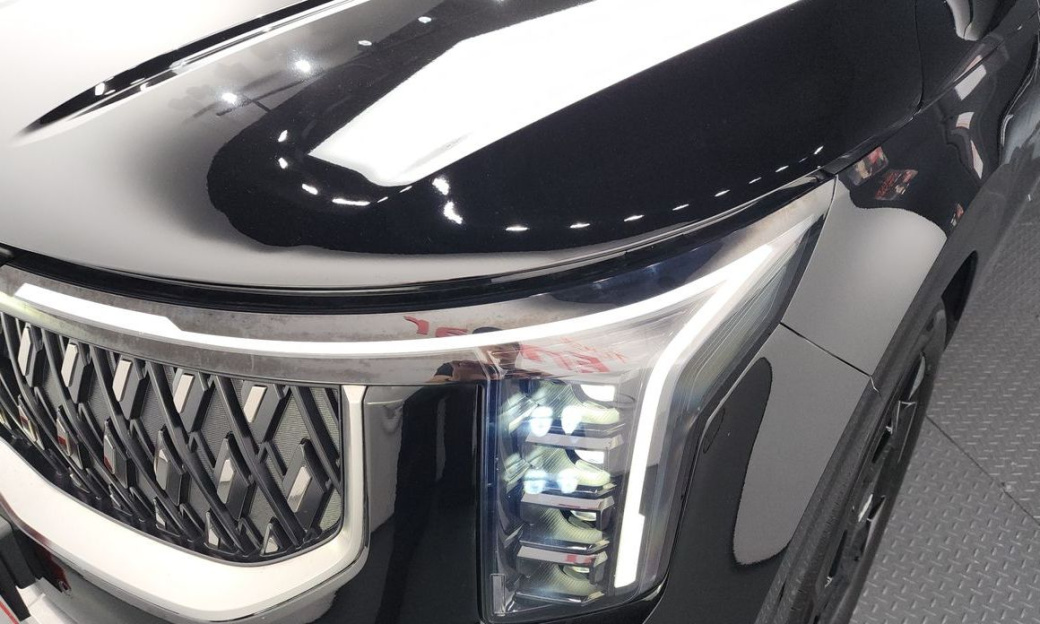 Kia Carnival 9-Seater Signature, 2025