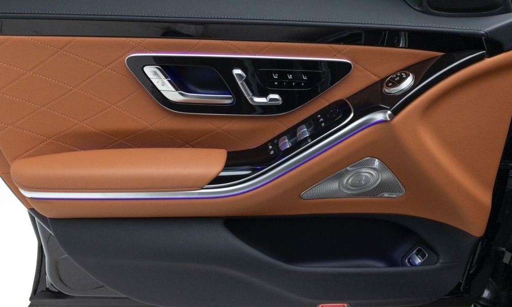 Mercedes-Benz S-Class S500 4MATIC, 2026