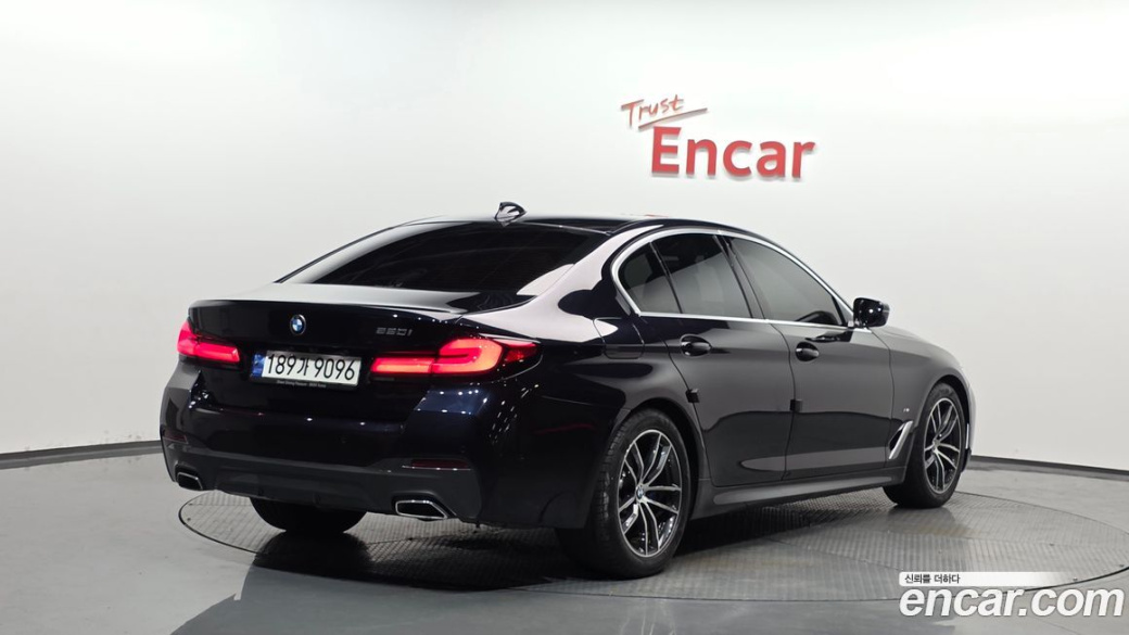 BMW 5-Series 520i M Sport, 2023