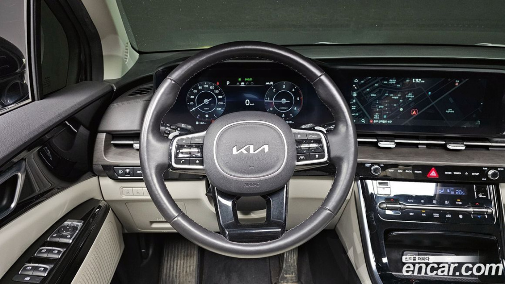 Kia Carnival 9-Seater Noblesse, 2023