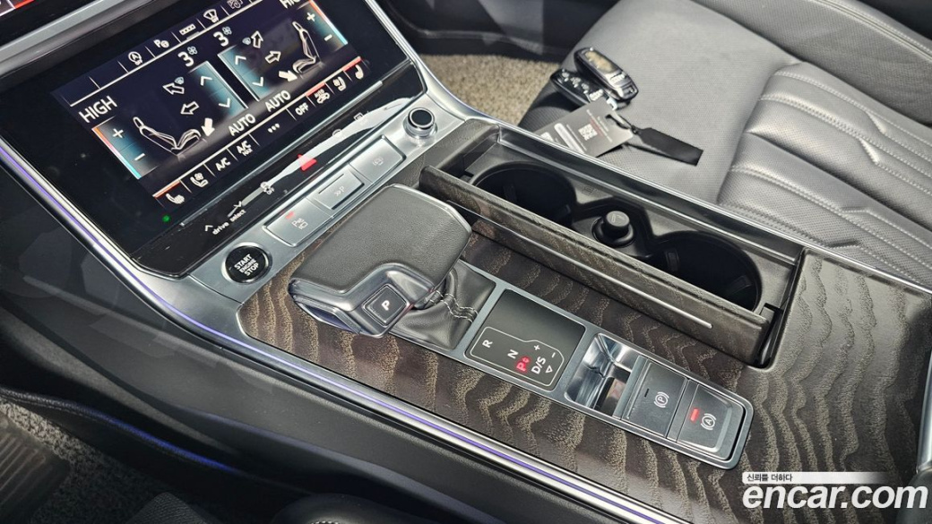 Audi A6 45 TFSI Quattro Premium, 2022