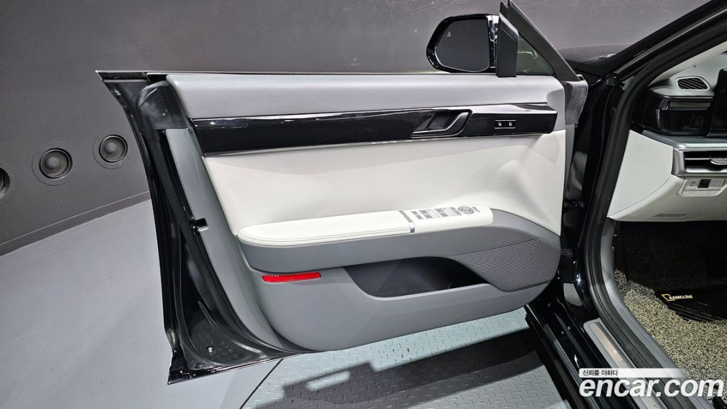 Hyundai Grandeur 2,5 Gasoline 2WD, 2023