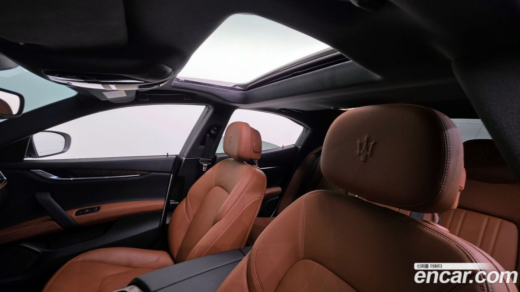 Maserati Ghibli 2.0 GT, 2022