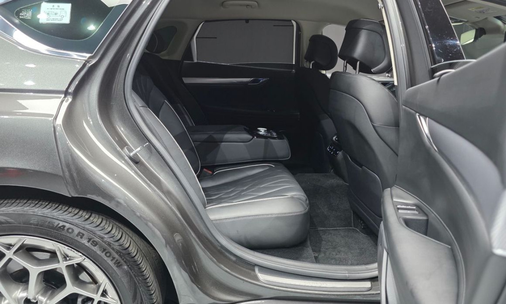 Genesis G80 Gasoline 2.5 Turbo AWD, 2024