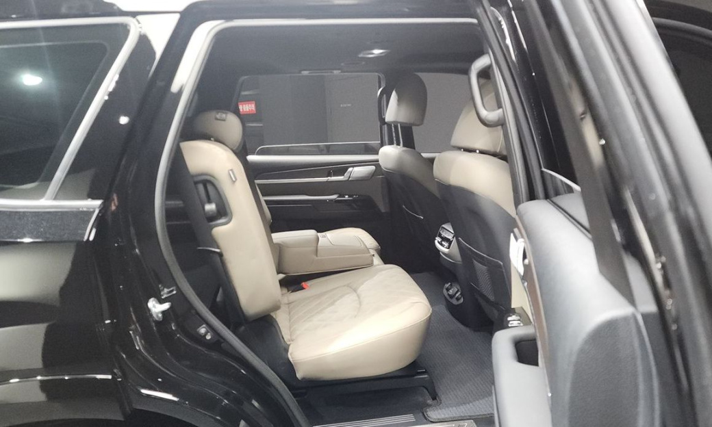 Kia Mohave Diesel 3.0 4WD 7-Seater, 2024