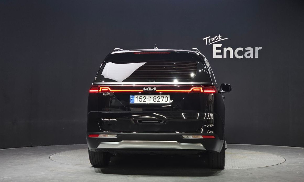 Kia Carnival 9-Seater Signature, 2023