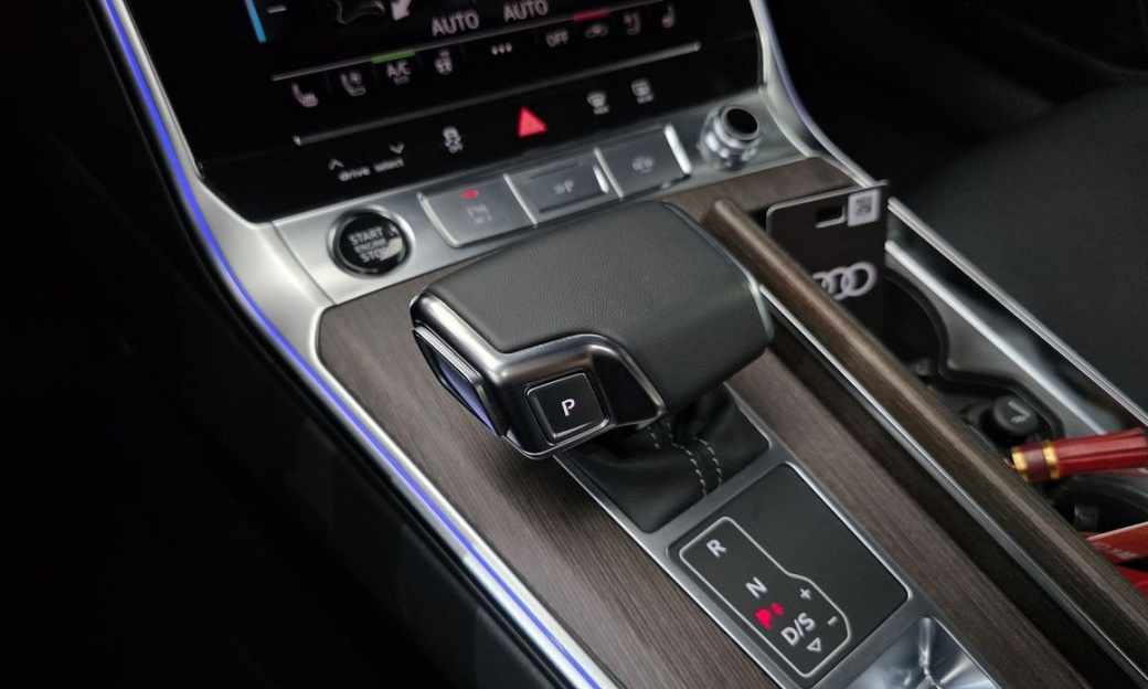 Audi A6 45 TFSI Quattro Premium, 2025