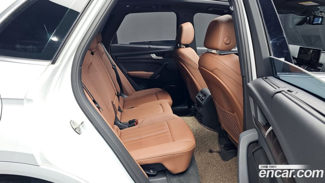 Audi Q5 45 TFSI Quattro Premium, 2023