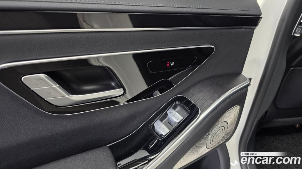 Mercedes-Benz S-Class S350 d, 2022