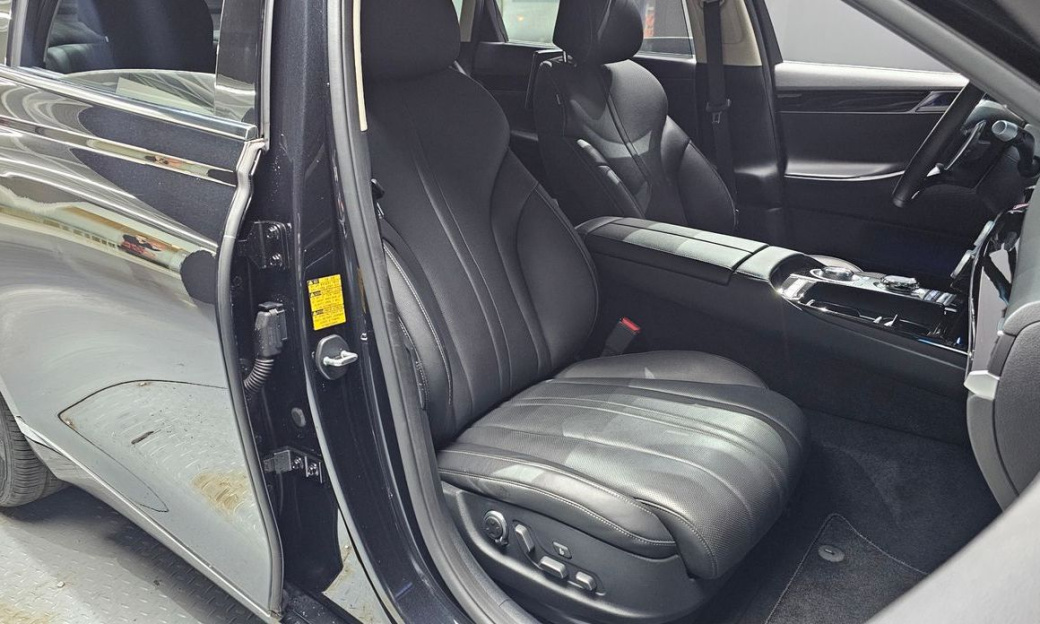 Genesis G80 Gasoline 2.5 Turbo AWD, 2023