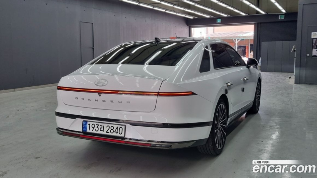 Hyundai Grandeur 2,5 Gasoline 2WD, 2023
