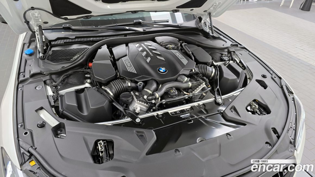 BMW 8-Series M850i xDrive Coupe, 2025