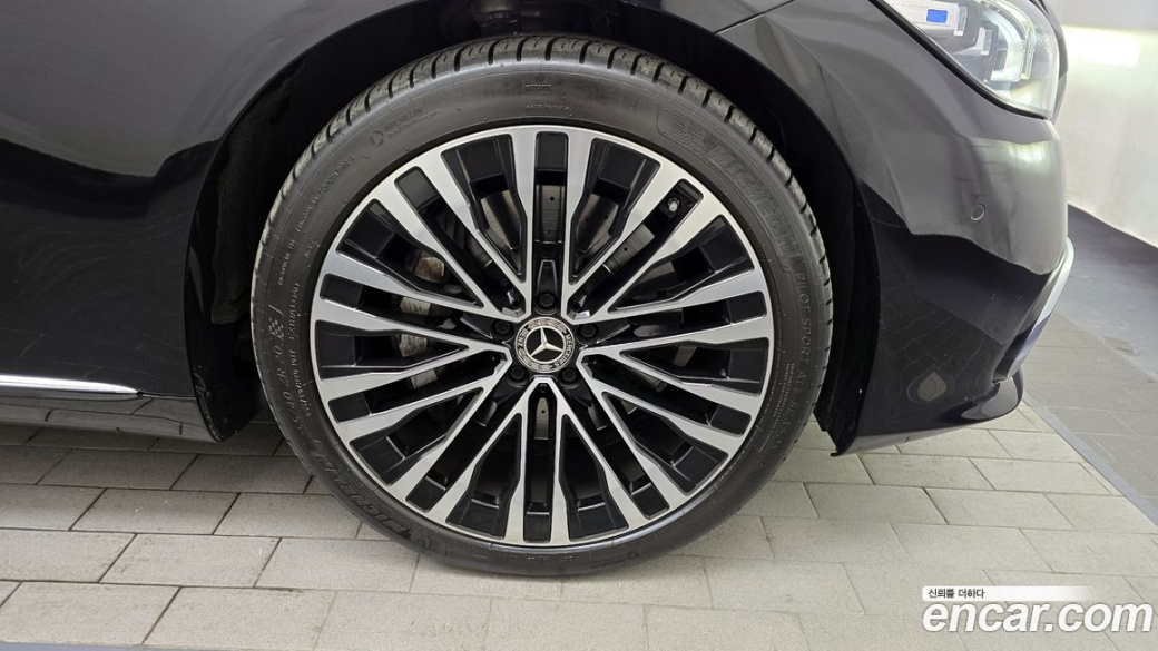 Mercedes-Benz S-Class S450L 4MATIC, 2023
