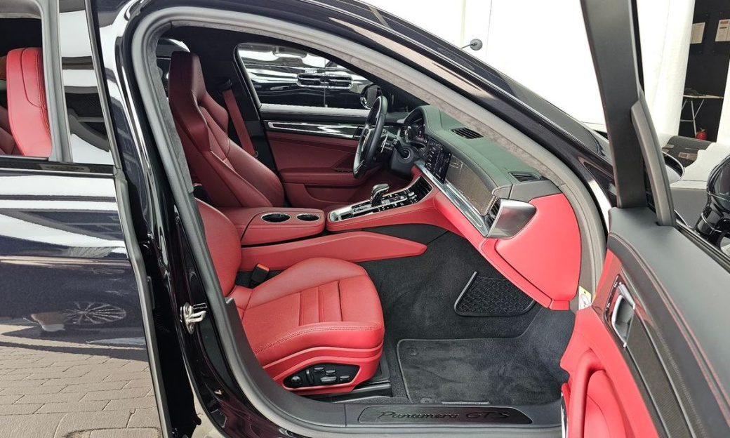 Porsche Panamera 4.0 GTS, 2023