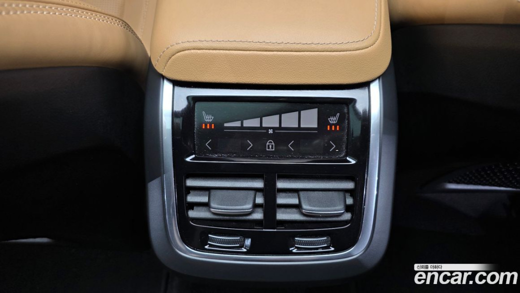 Volvo V60 B5 Ultimate AWD, 2023