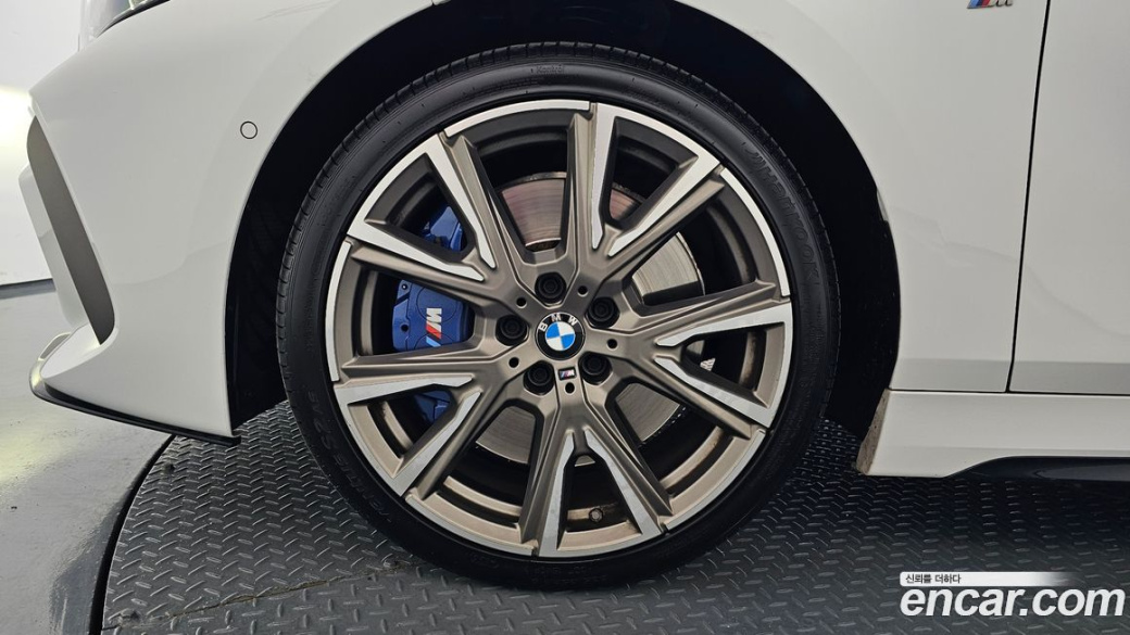 BMW 1-Series M135i xDrive, 2022