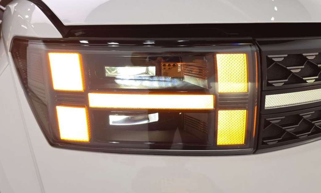 Hyundai Santafe Gasoline 2.5T 4WD, 2025