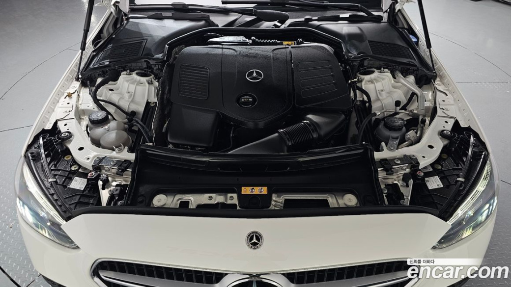 Mercedes-Benz C-Class C300 4MATIC Avantgarde, 2023