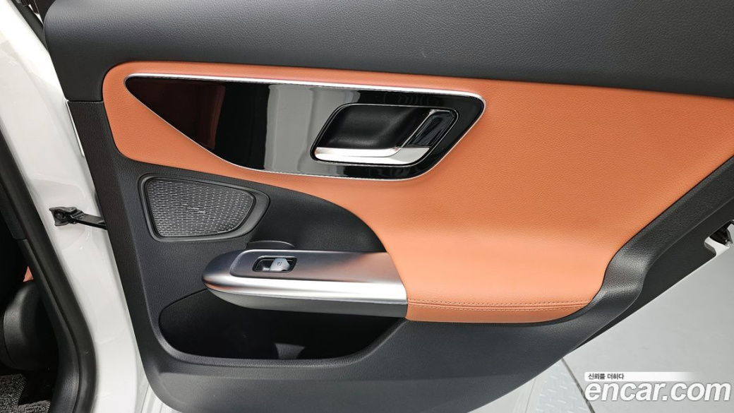 Mercedes-Benz C-Class C200 Avantgarde, 2025