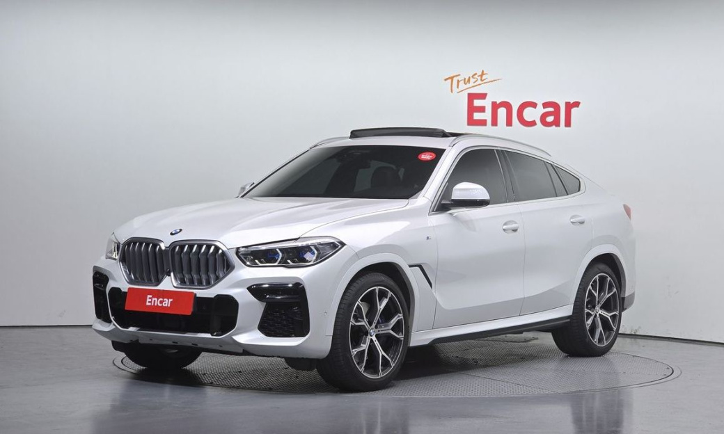 BMW X6 xDrive40i M Sport, 2022