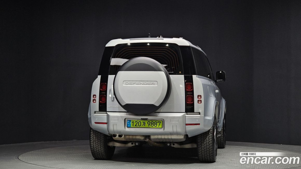 Land Rover Defender 90 D250 XS Edition, 2024