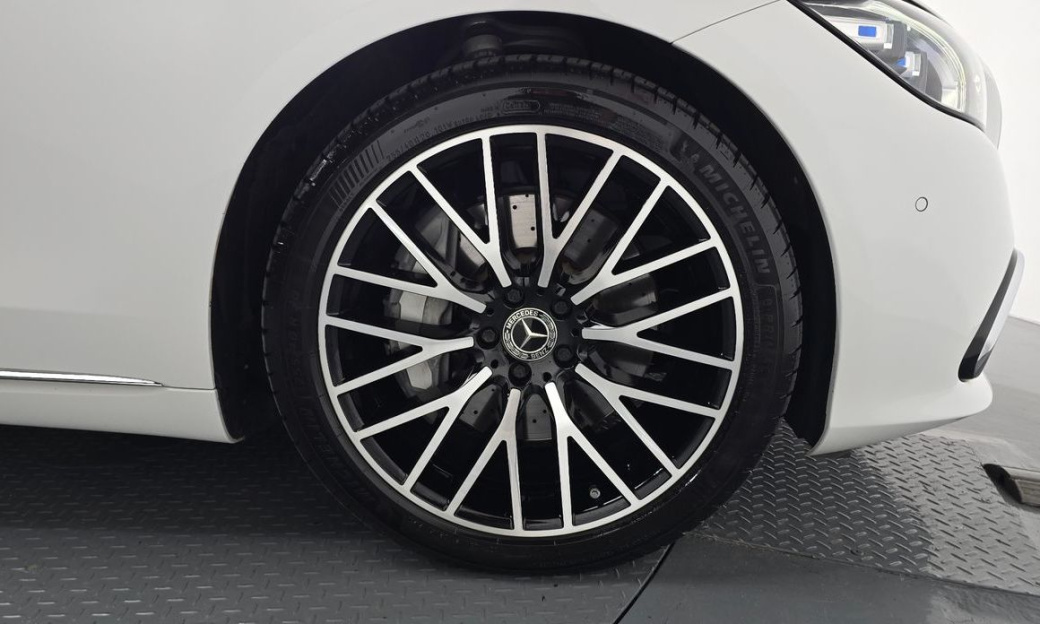 Mercedes-Benz S-Class S580L 4MATIC, 2024