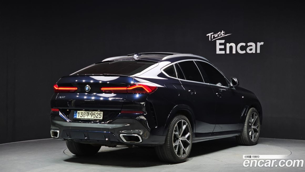 BMW X6 xDrive30d M Sport, 2022