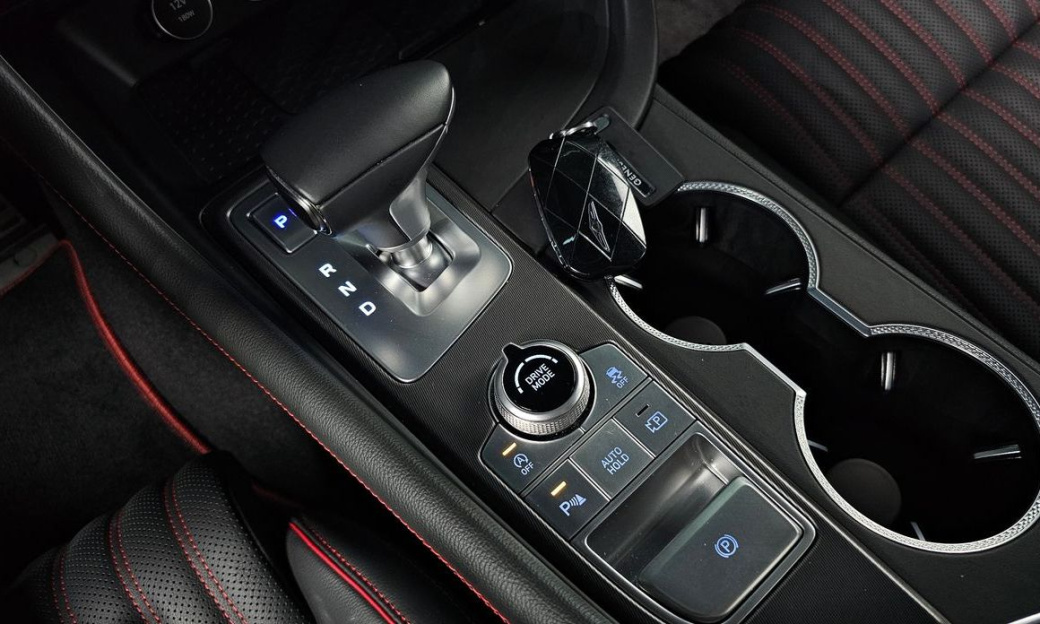 Genesis G70 Gasoline 2.5T 4WD, 2024