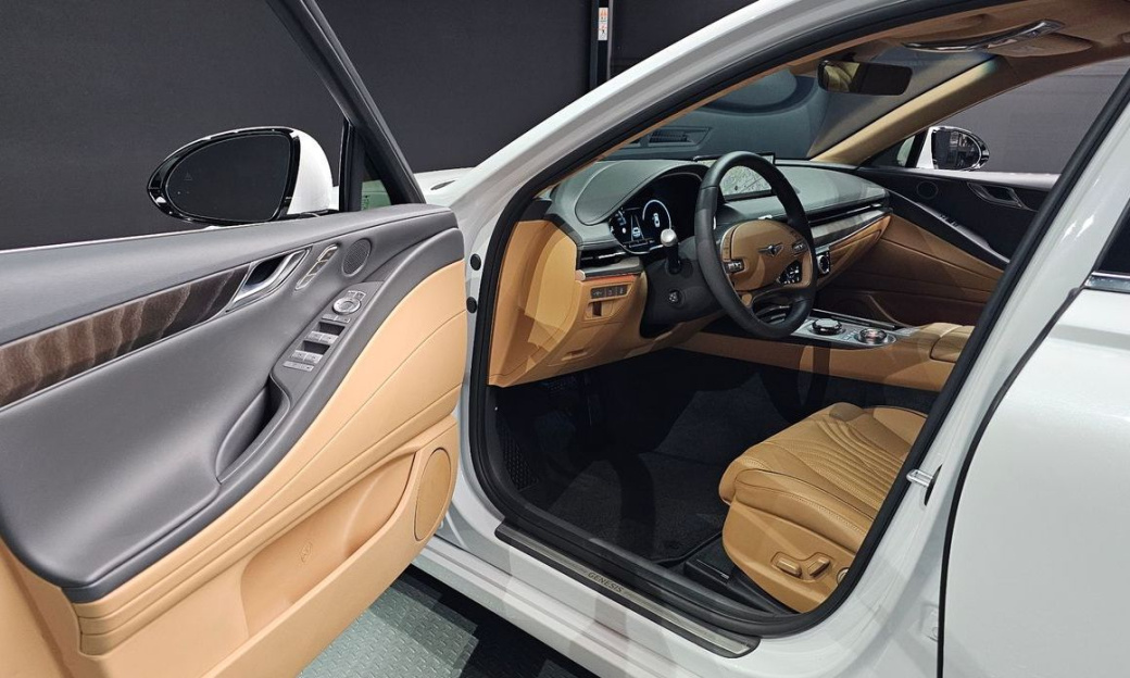 Genesis G80 Gasoline 2.5 Turbo AWD, 2024