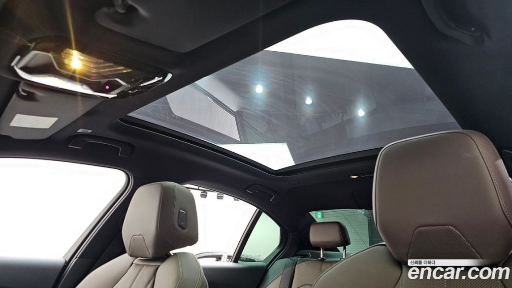 BMW 5-Series 520i M Sport, 2025