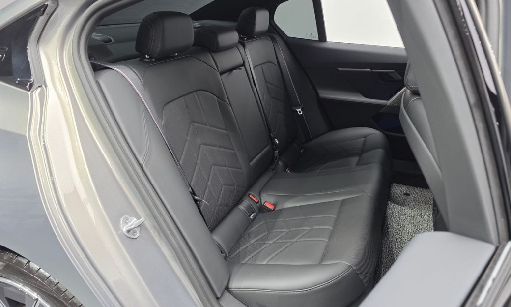 BMW 5-Series 520i Special Edition, 2026