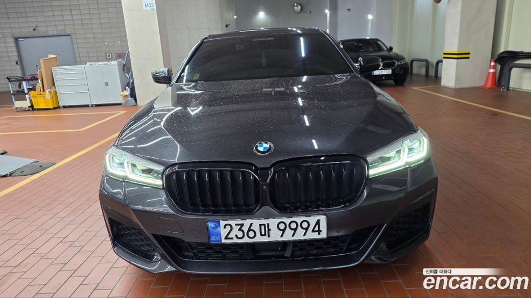 BMW 5-Series 520i M Sport, 2023