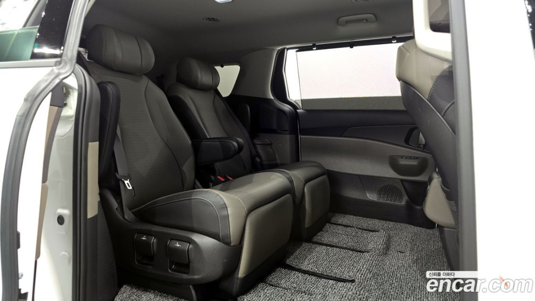 Kia Carnival 7-Seater Noblesse, 2024