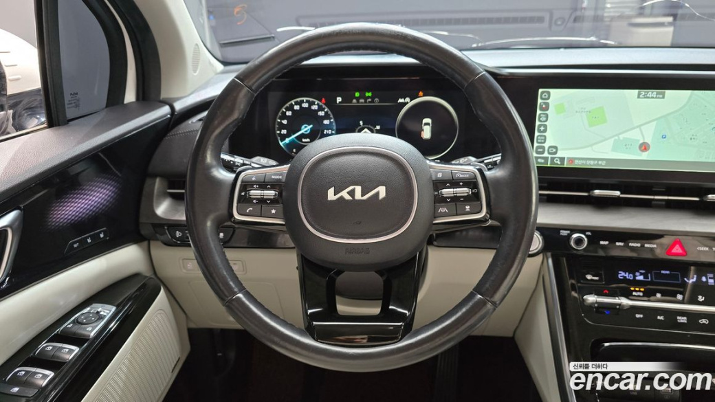 Kia Carnival 9-Seater Signature, 2022
