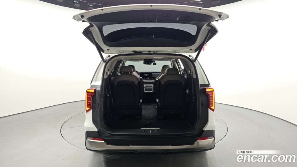 Kia Carnival 9-Seater Noblesse, 2025