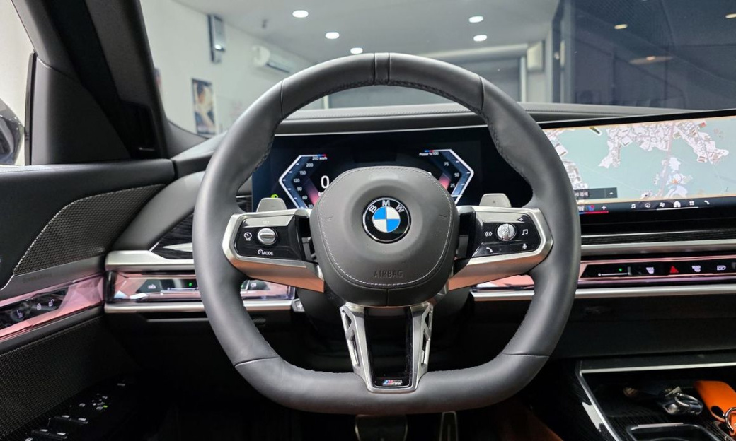 BMW 7-Series 740i xDrive M Sport, 2025