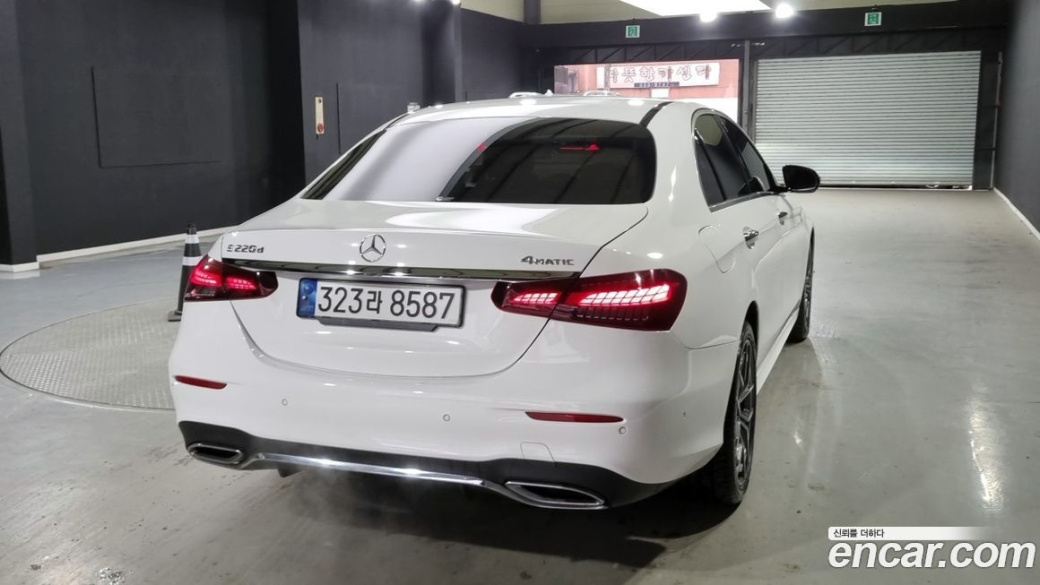Mercedes-Benz E-Class E220d 4MATIC AMG Line, 2022