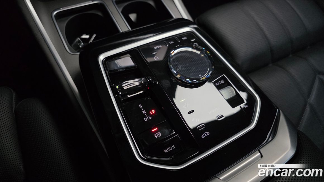BMW 7-Series 740d xDrive Design Pure Excellence, 2023