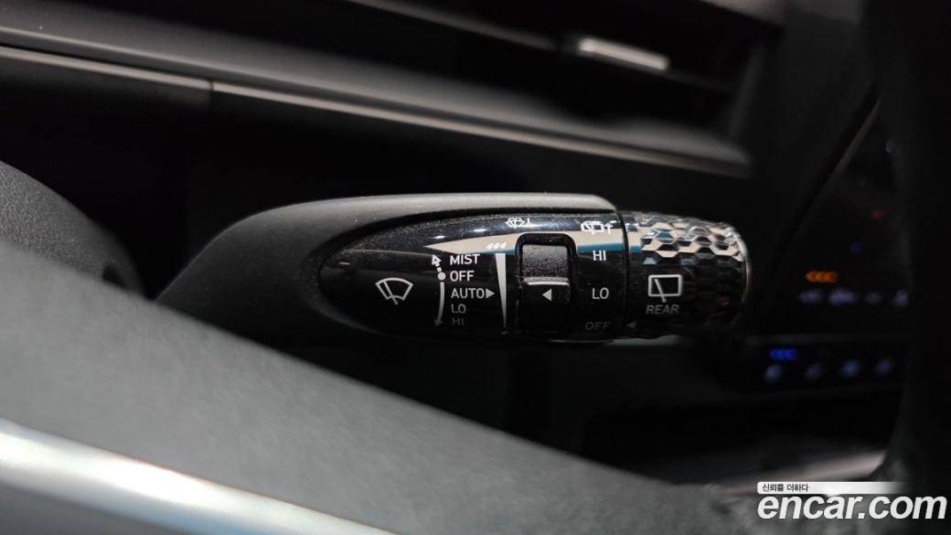 Hyundai Staria Tourer 9-Seater, 2025