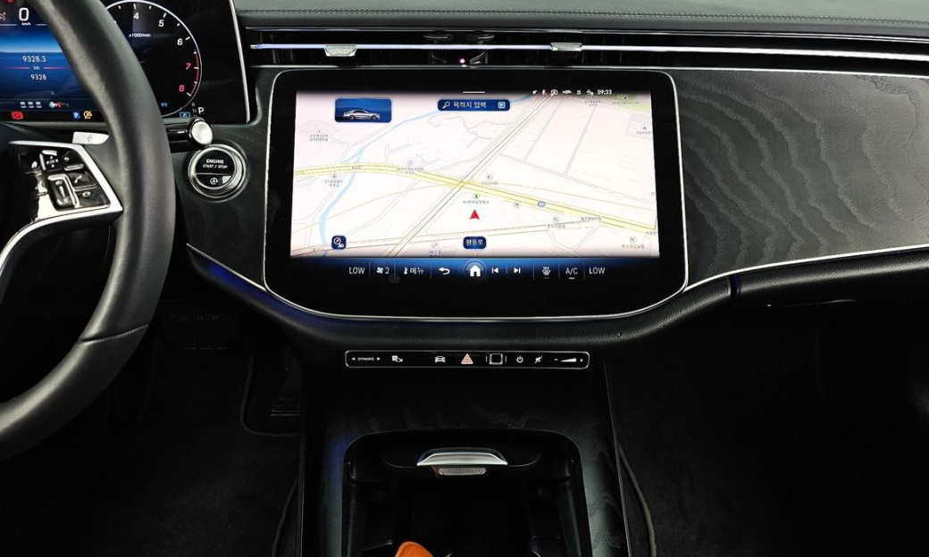 Mercedes-Benz E-Class E200 Avantgarde, 2025