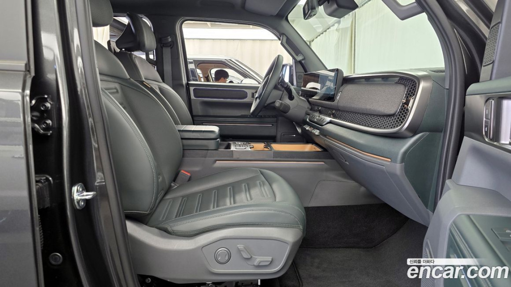 Kia Tasman 2.5T Gasoline 4WD, 2026