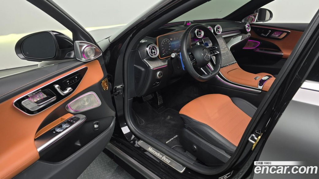 Mercedes-Benz C-Class C300 4MATIC AMG Line, 2024