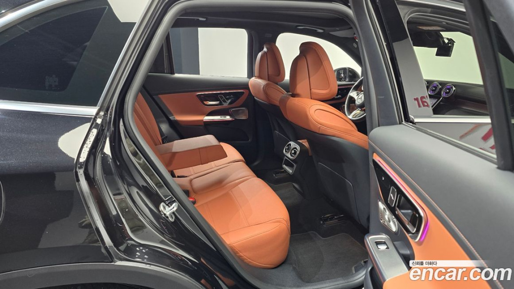 Mercedes-Benz GLC-Class GLC 300 4MATIC Avantgarde, 2025