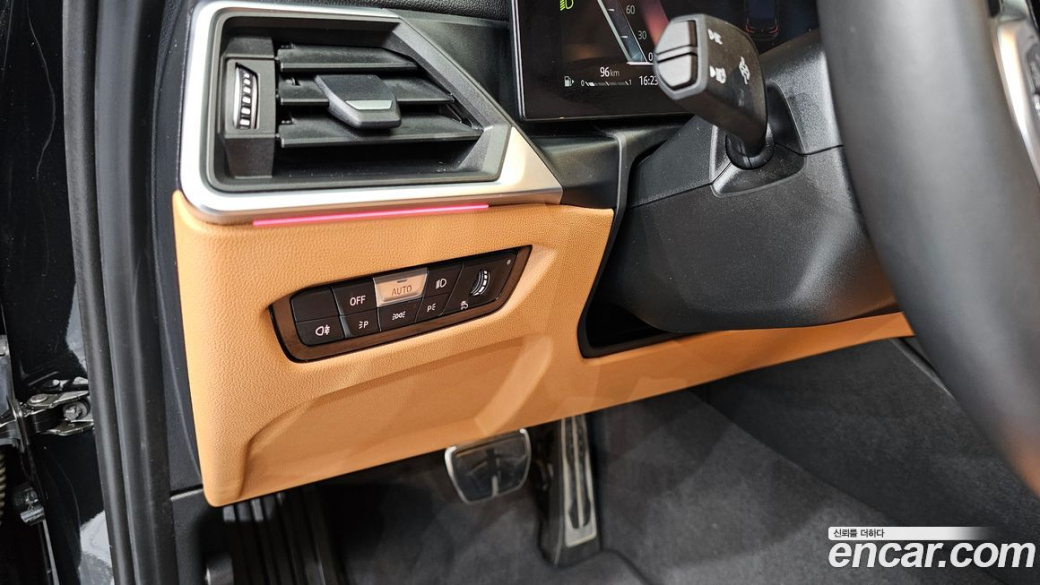 BMW 3-Series 320i M Sport, 2024