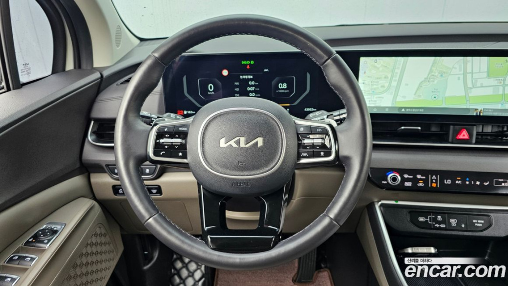 Kia Carnival 9-Seater Prestige, 2025