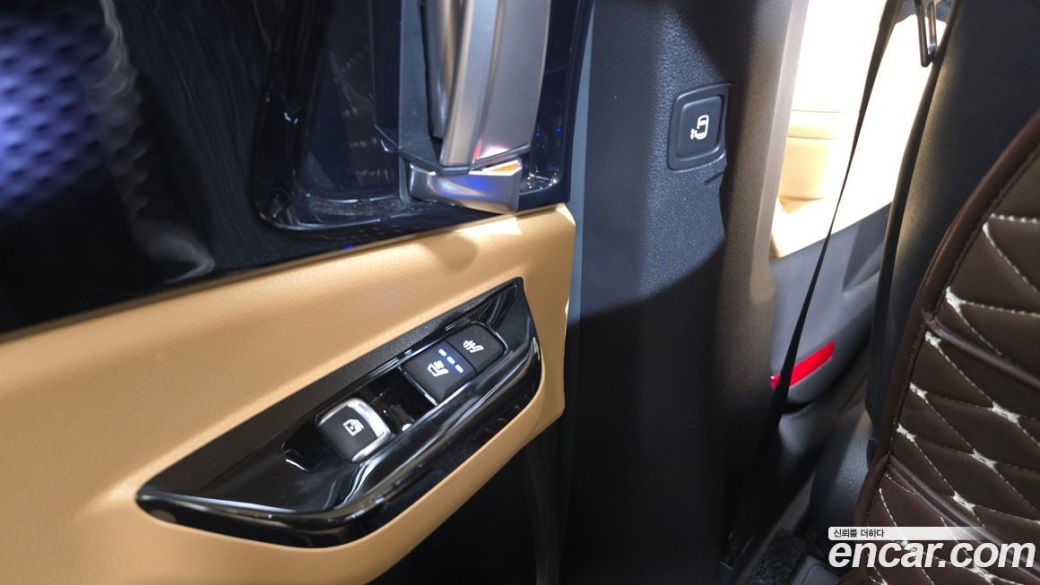 Kia Carnival 9-Seater Signature, 2022