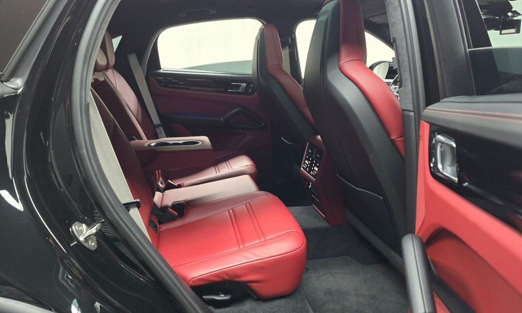 Porsche Cayenne 3.0 COUPE PLATINUM EDITION, 2023